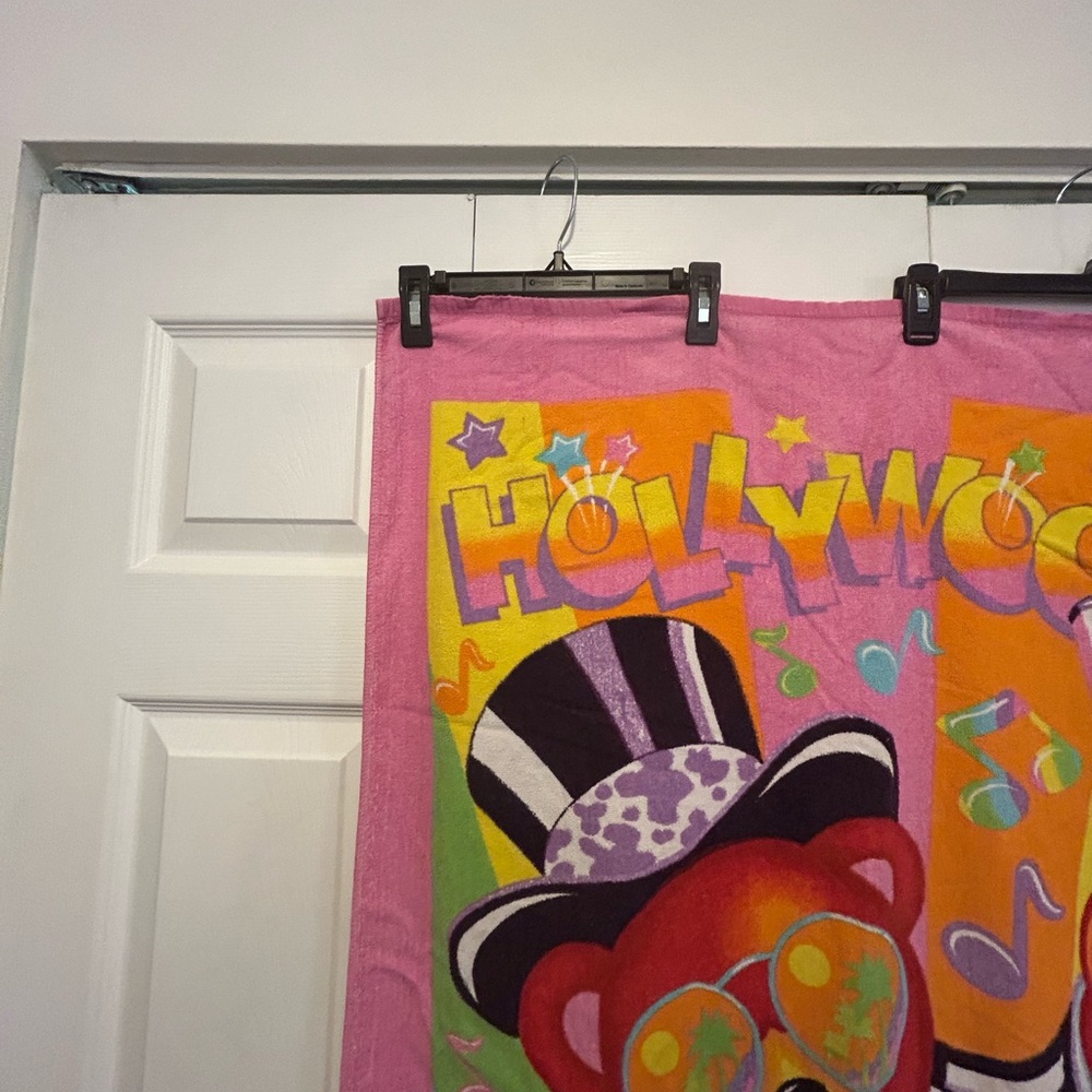 Vintage Used Condition Lisa Frank Hollywood Bear Beach Towel - Picture 7 of 12